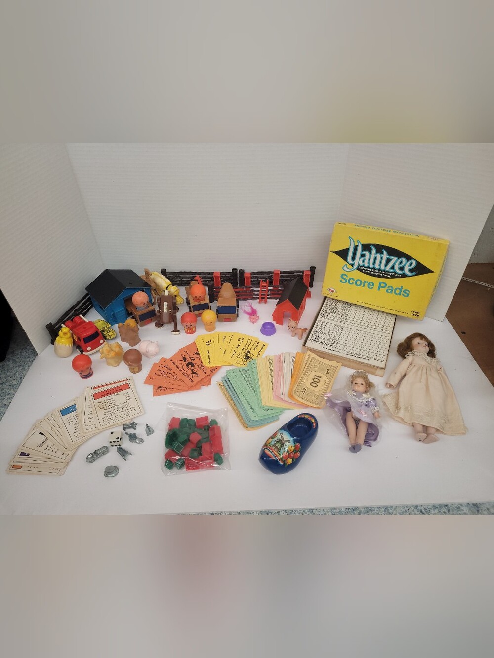 Vintage Toy Lot. Monopoly, Yahtzee, Ittle People..
